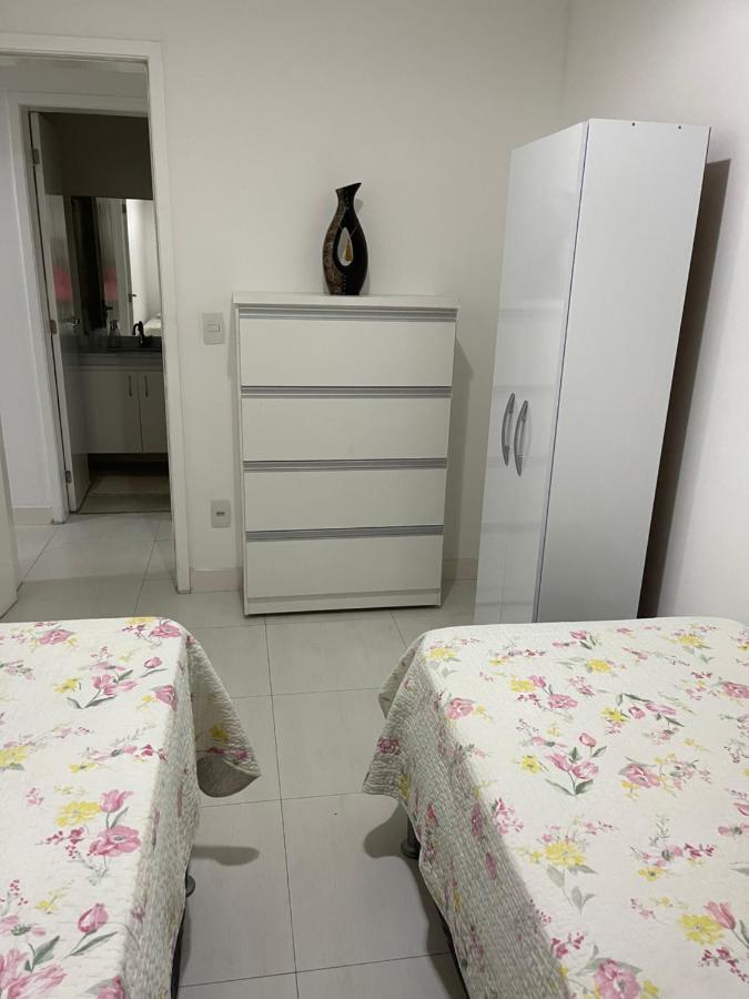 Apartamento Com Varanda E Piscina 카보프리우 외부 사진