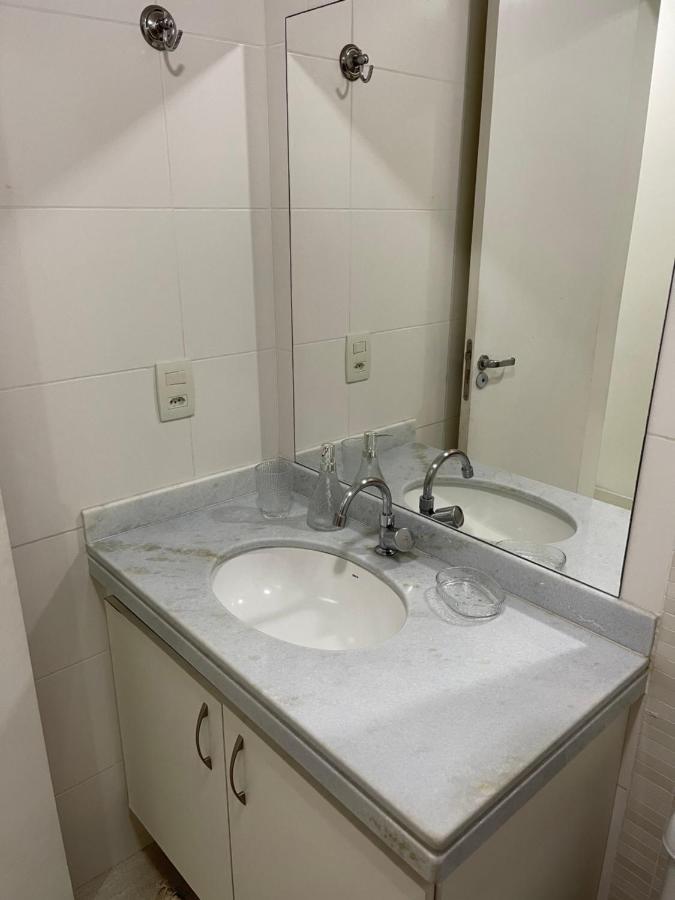 Apartamento Com Varanda E Piscina 카보프리우 외부 사진